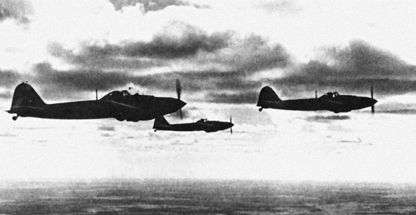 Штурмовики. «Мы взлетали в ад» - i_023.jpg