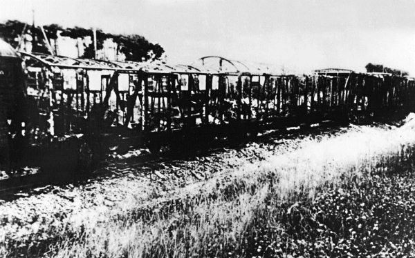 Штурмовики. «Мы взлетали в ад» - i_037.jpg