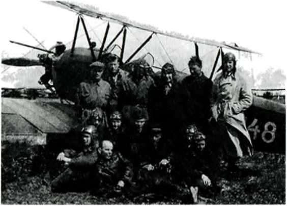 Я дрался на По-2. «Ночные ведьмаки» - i_022.jpg