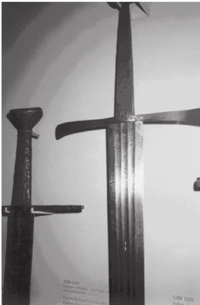 Книга 1. Империя - i_067.jpg