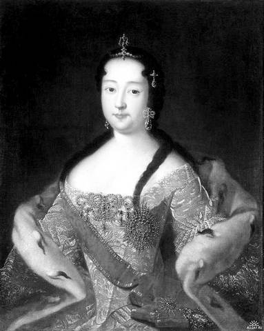 Великие женщины мировой истории. 100 сюжетов о трагедиях и триумфах прекрасной половины человечества - i_022.jpg